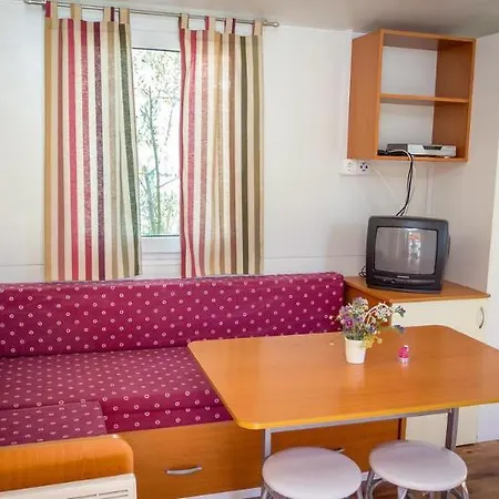 假日公园 Rivijera Mobile Homes Miran 皮罗瓦茨